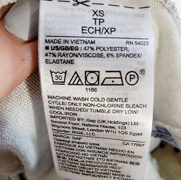 4/$20 NWT GAP Long Sleeve Soft Knit Lightweight Gray and Blue Mini Dress - Picture 6 of 7